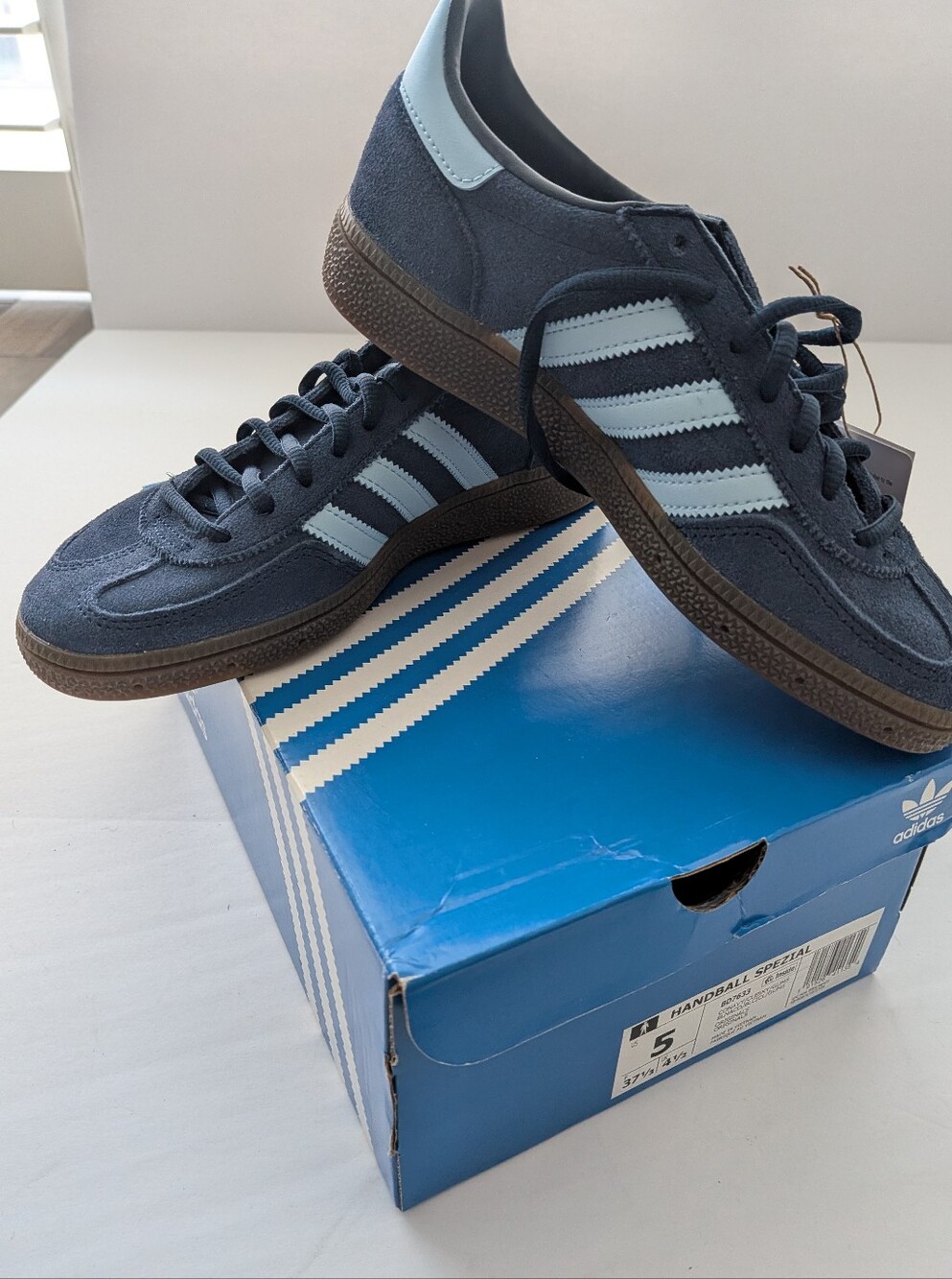 Adidas Handball Spezial Navy Blue Suede Sneakers — Men’s 5 / Women’s 6